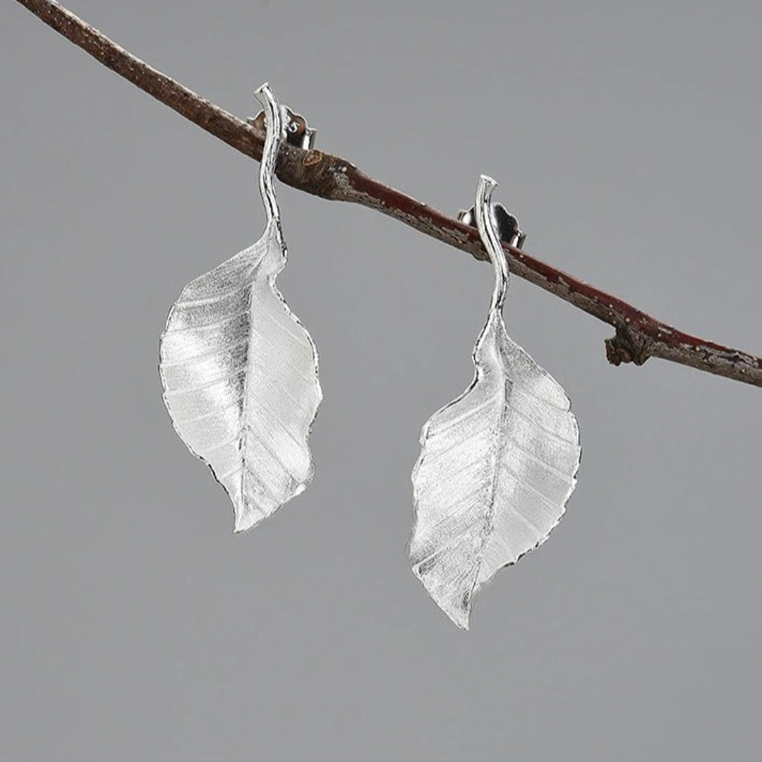 Leaf-Earrings-By-Yonandole_5
