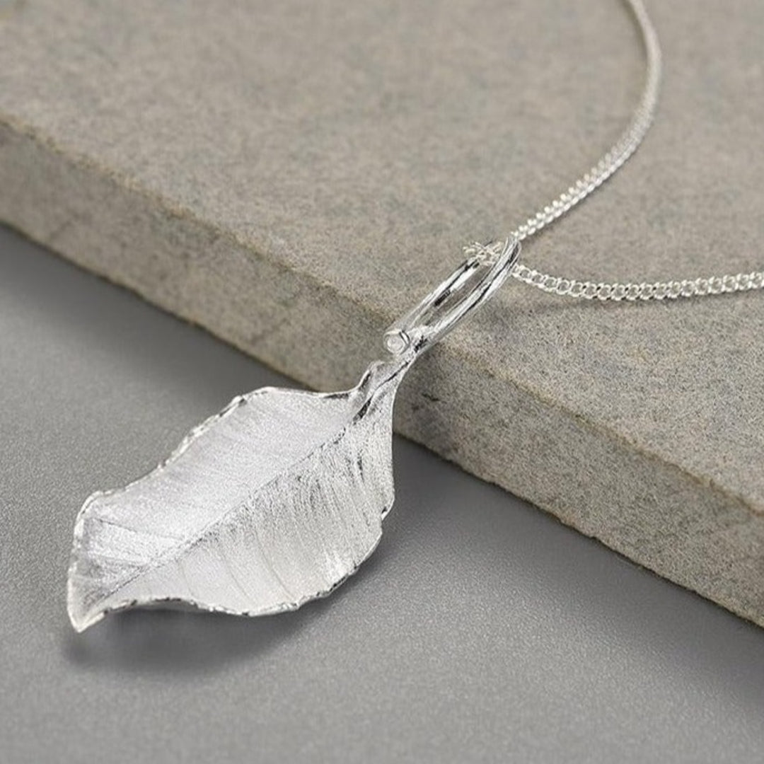Leaf-Pendant-By-Yonandole_10