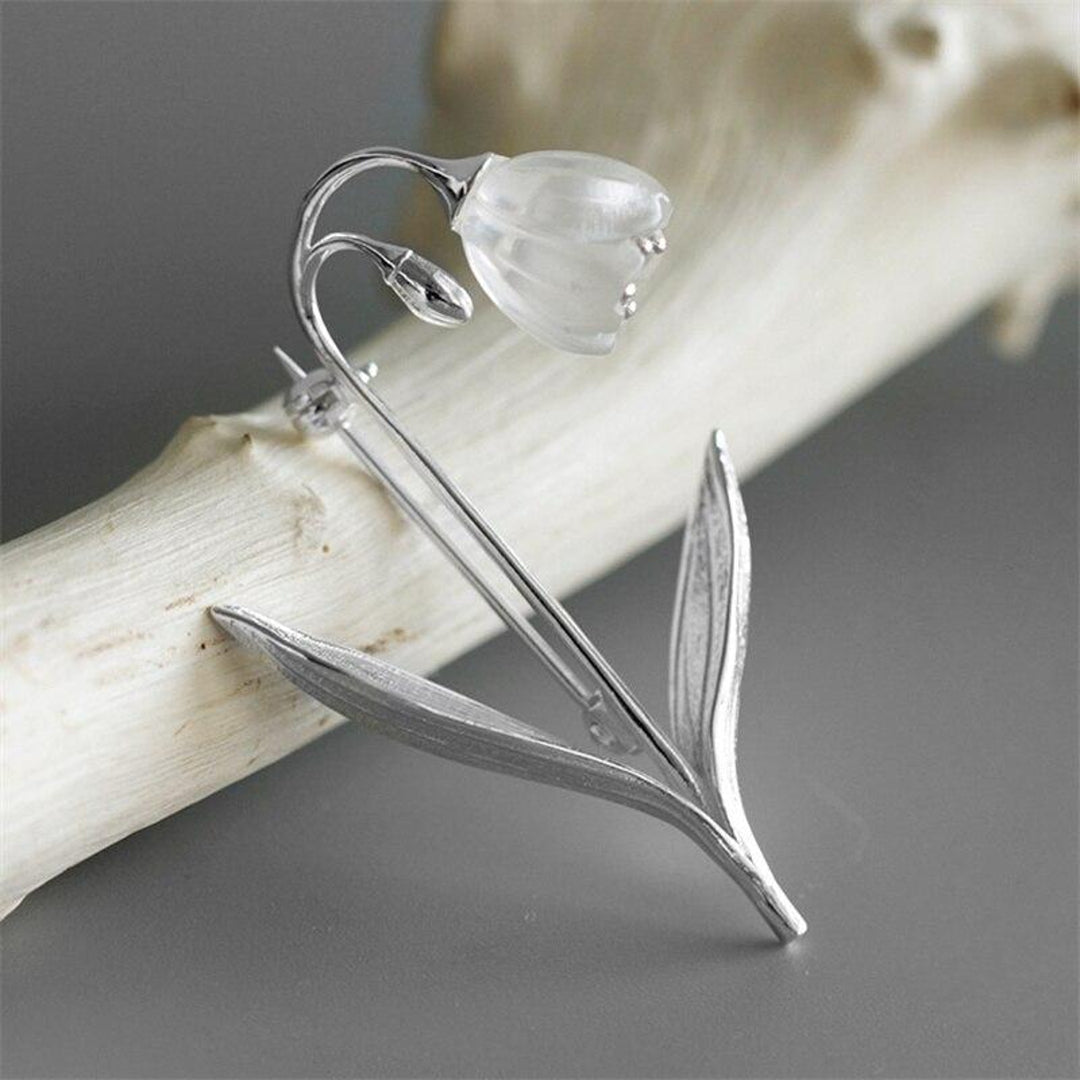 Lily-Of-The-Valley-Brooch-By-Yonandole_5