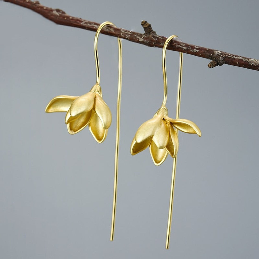Magnolia-Earrings-By-Yonandole_9