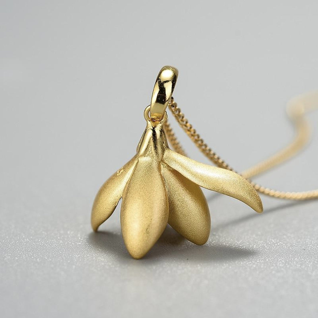 Magnolia-Pendant-By-Yonandole_8