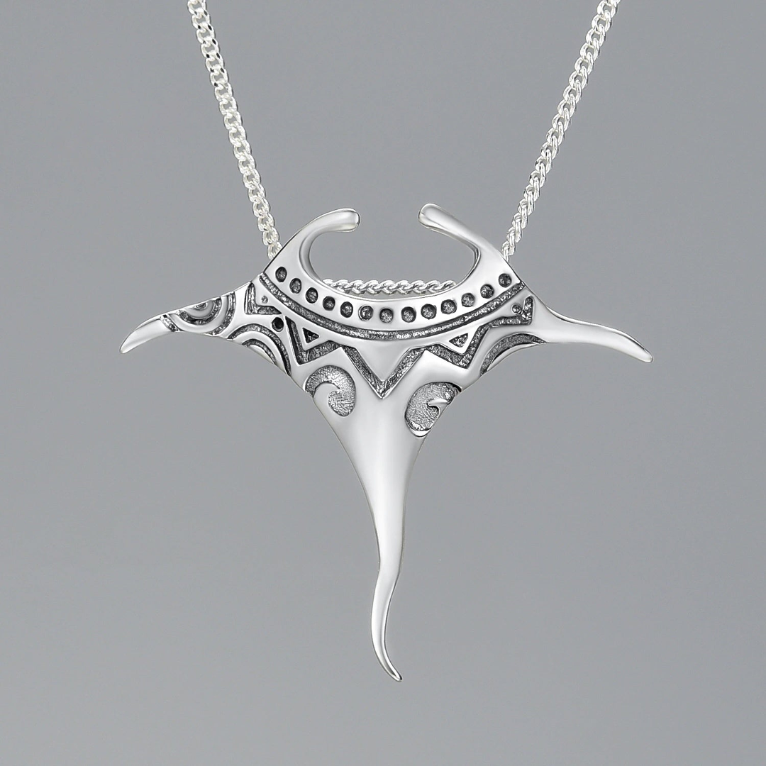 Manta-Ray-Pendant-With-Necklace-By-Yonandole_2