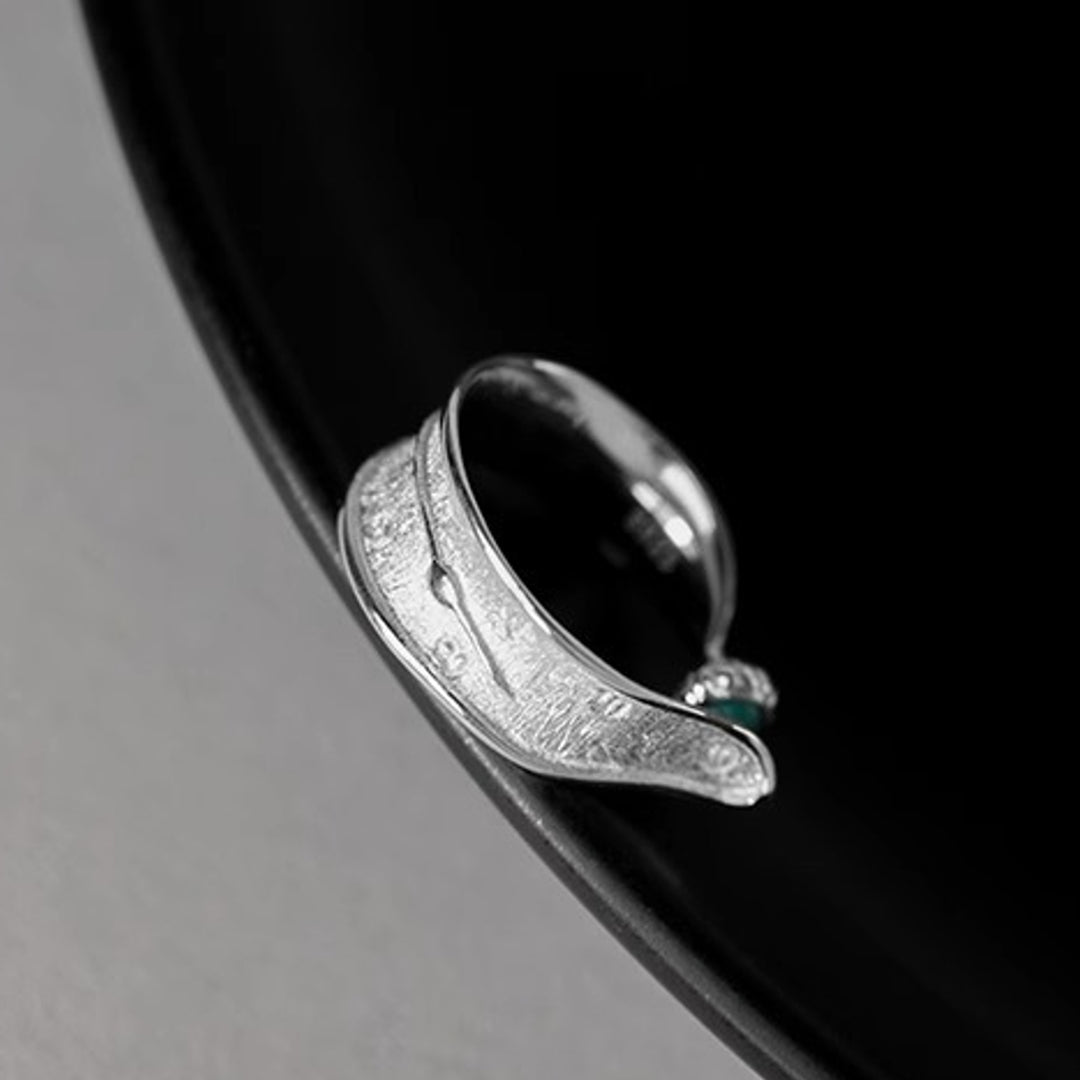 Melting-Clock-Ring-By-Yonandole_10a