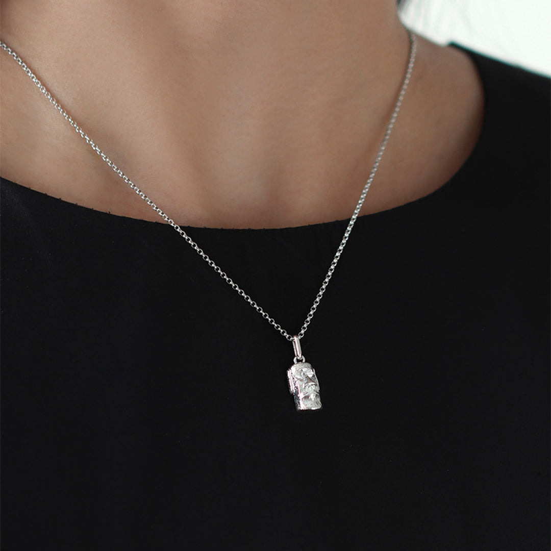 Moai-Pendant-And-Necklace-By-Yonandole_13