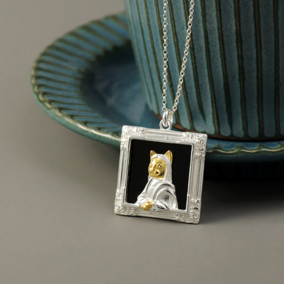 Mona-Lisa-Cat-Pendant-By-Yonandole_8