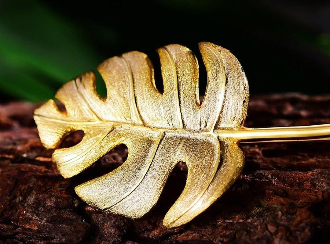 Monstera-Leaf-Brooch-By-Yonandole_9