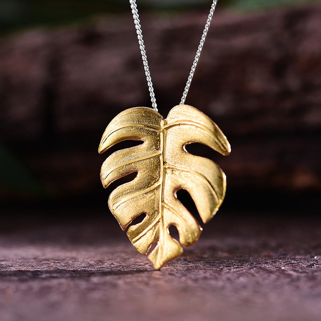 Monstera-Leaf-Pendant-By-Yonandole_2