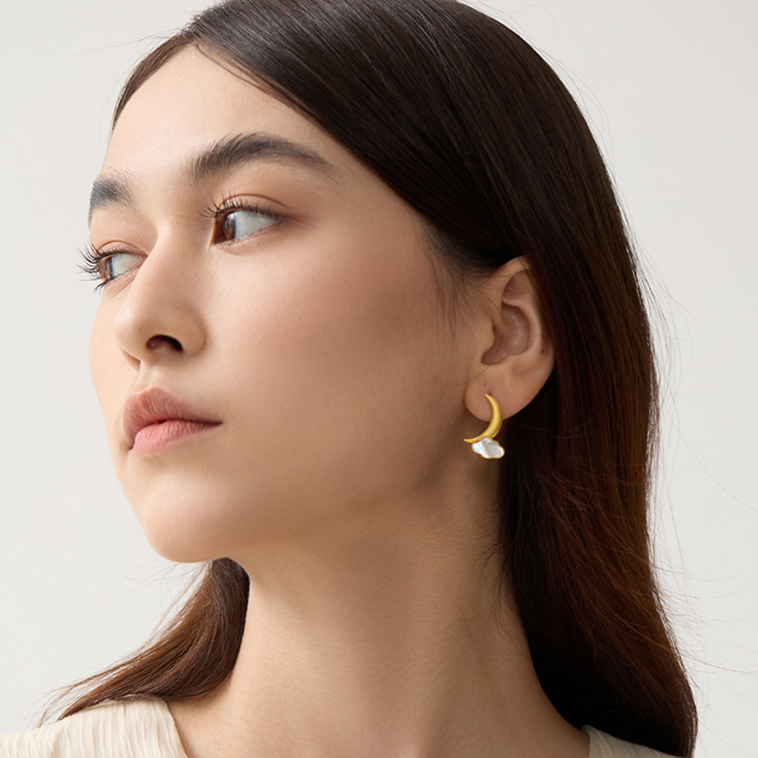 Moon-And-Cloud-Earrings-By-Yonandole_2
