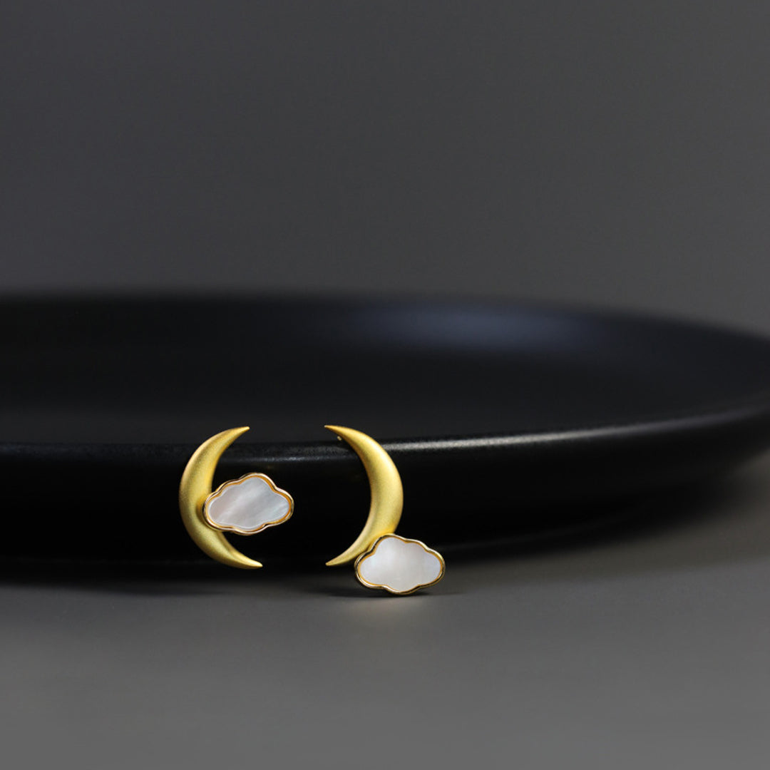 Moon-And-Cloud-Earrings-By-Yonandole_8