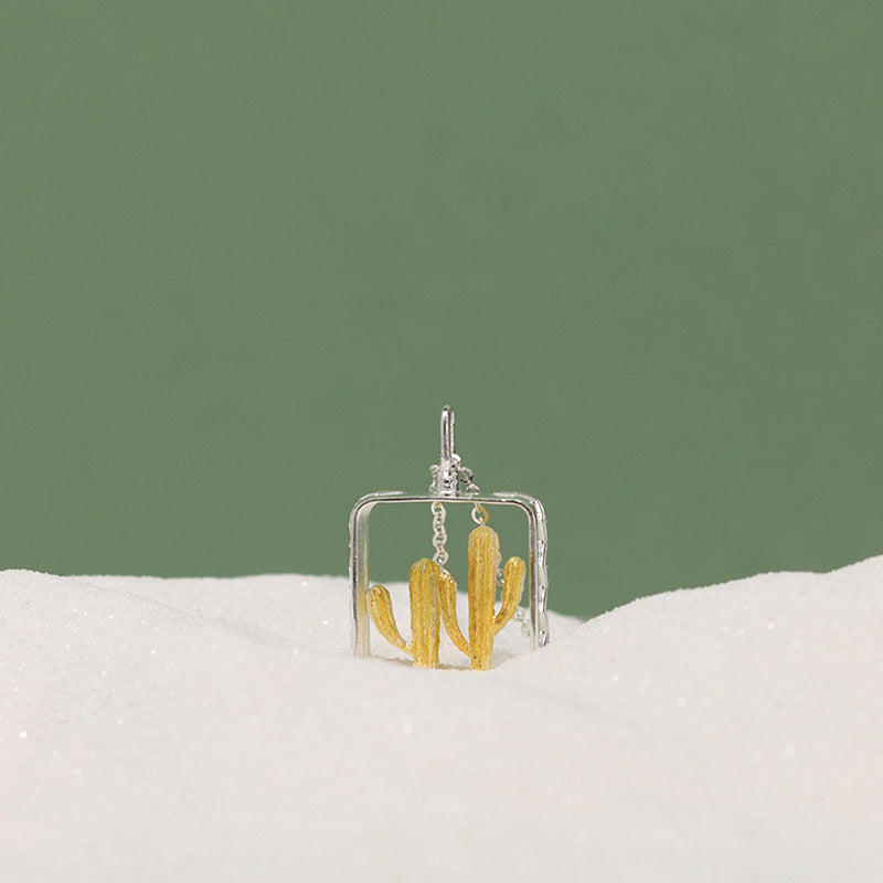 Necklace-With-Cacti-Pendant-By-Yonandole_4
