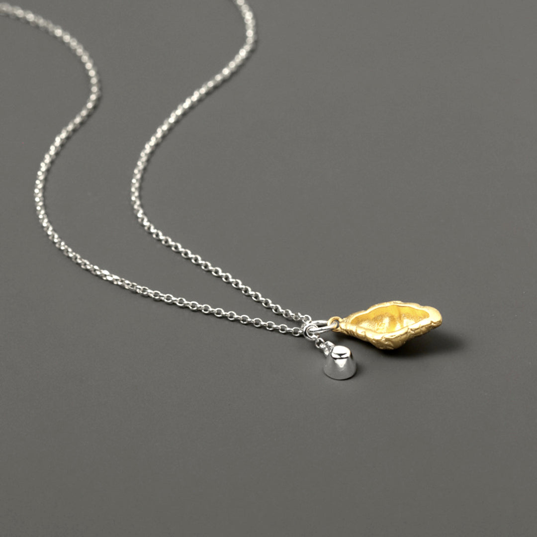 Necklace-With-Croissant-Pendant-By-Yonandole_1