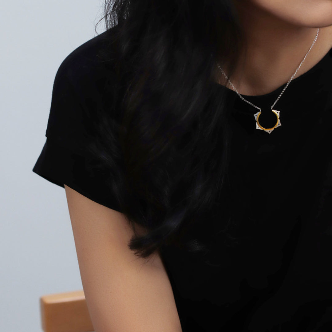 Necklace-With-Lotus-Flower-By-Yonandole_13