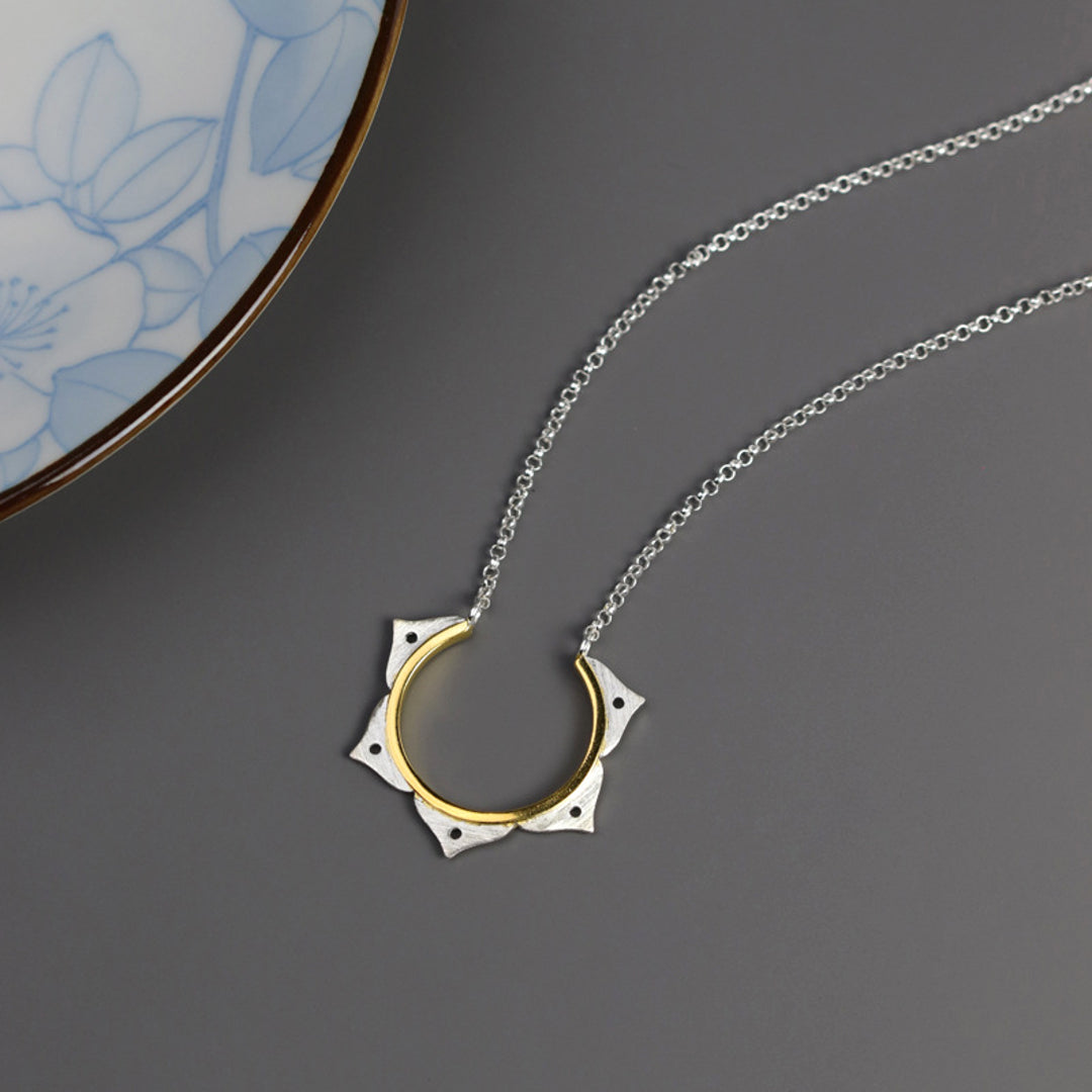 Necklace-With-Lotus-Flower-By-Yonandole_9