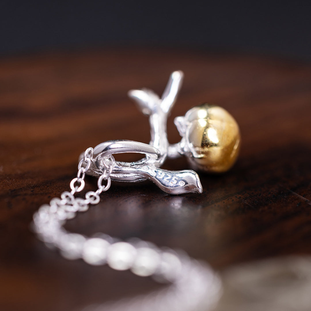 Necklace-With-Persimmon-Pendant-By-Yonandole_6