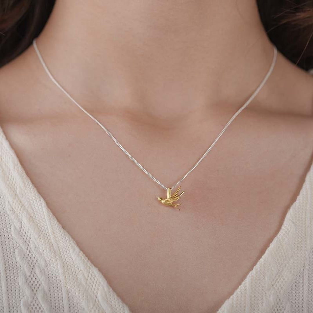 Necklace-With-Swallow-Pendant-By-Yonandole_1
