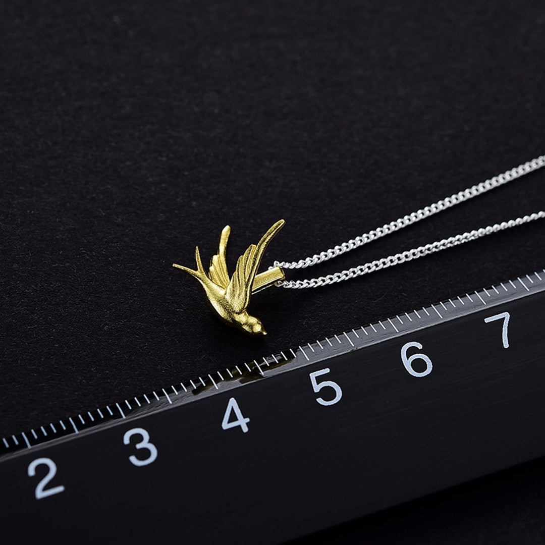 Necklace-With-Swallow-Pendant-By-Yonandole_6