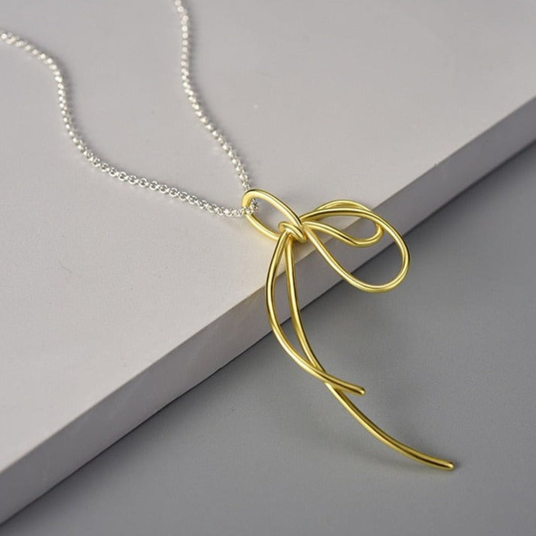 Necklace-With-Thread-And-Loose-Knot-Pendant-By-Yonandole_4