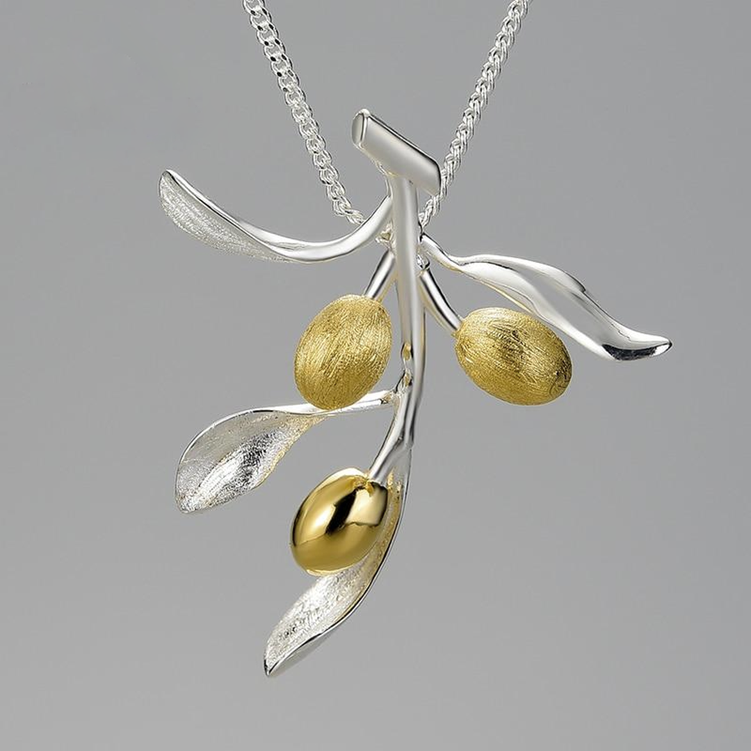 Olive-Branch-Pendant-By-Yonandole_2