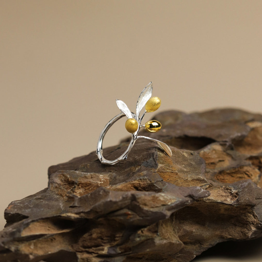 Olive-Branch-Ring-By-Yonandole_8