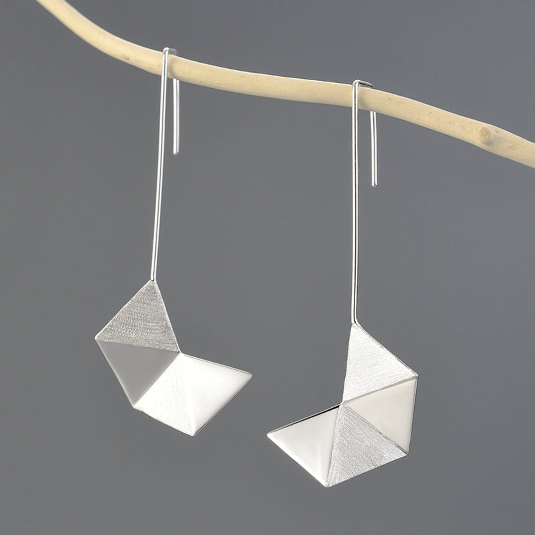 Origami-Earrings-By-Yonandole_3