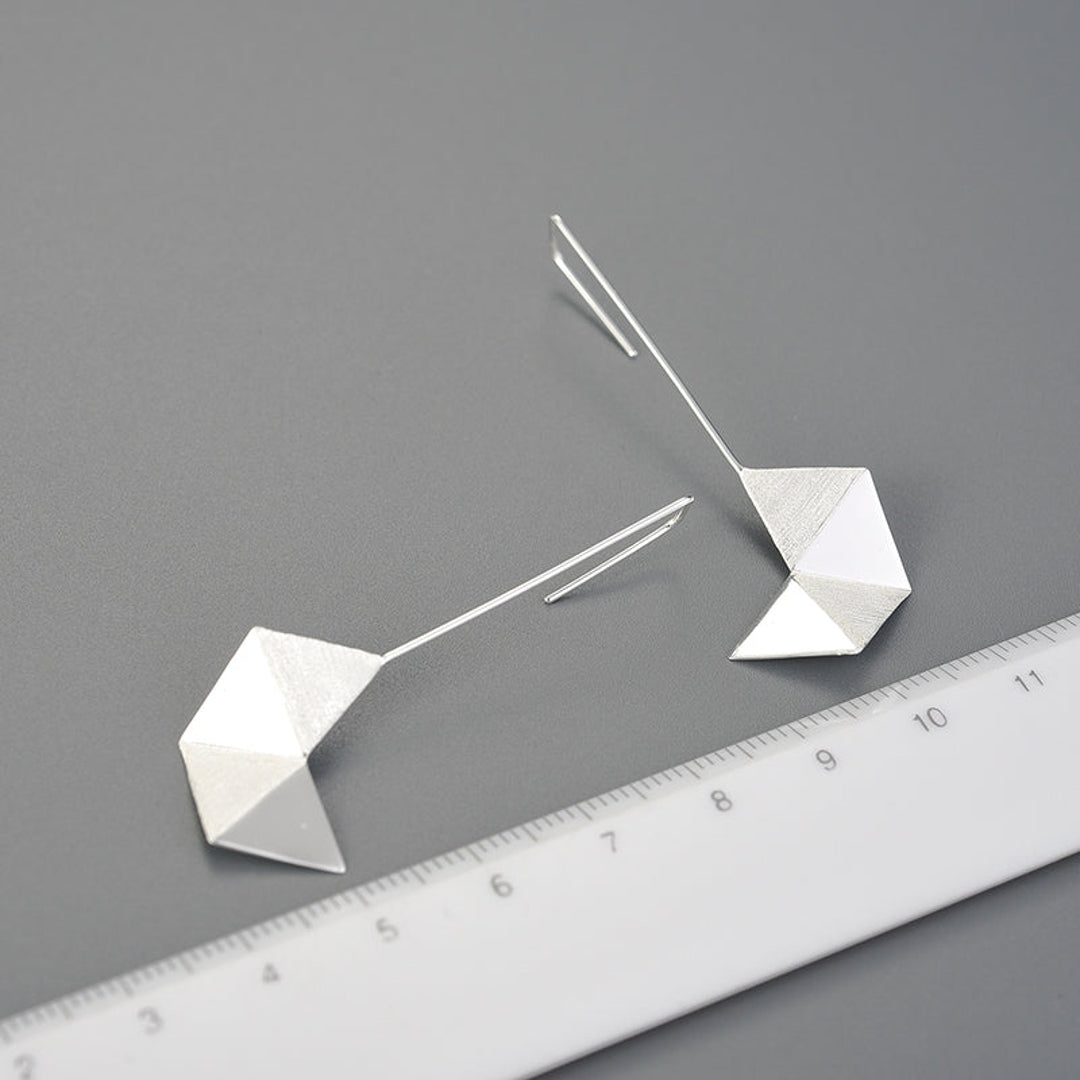 Origami-Earrings-By-Yonandole_5