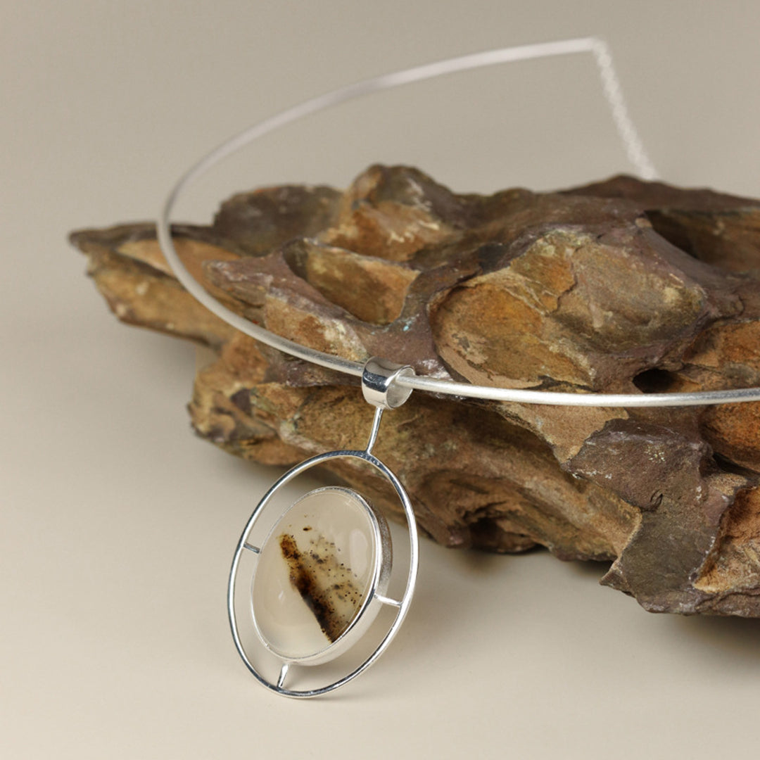 Oval-Agate-Pendant-By-Yonandole_8