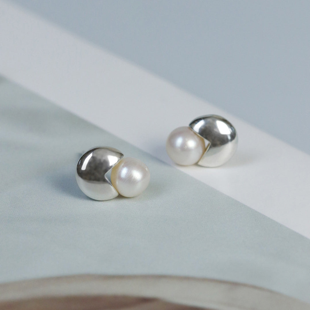 Pearl-Earrings-Pac-Man-Style-By-Yonandole_4