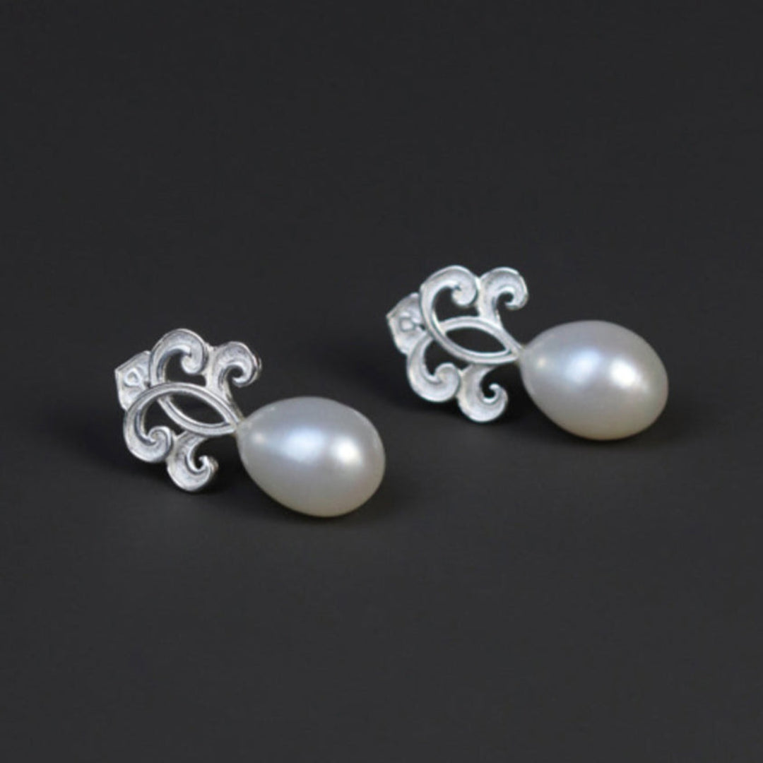 Pearl-Earrings-Water-Drop-By-Yonandole_13