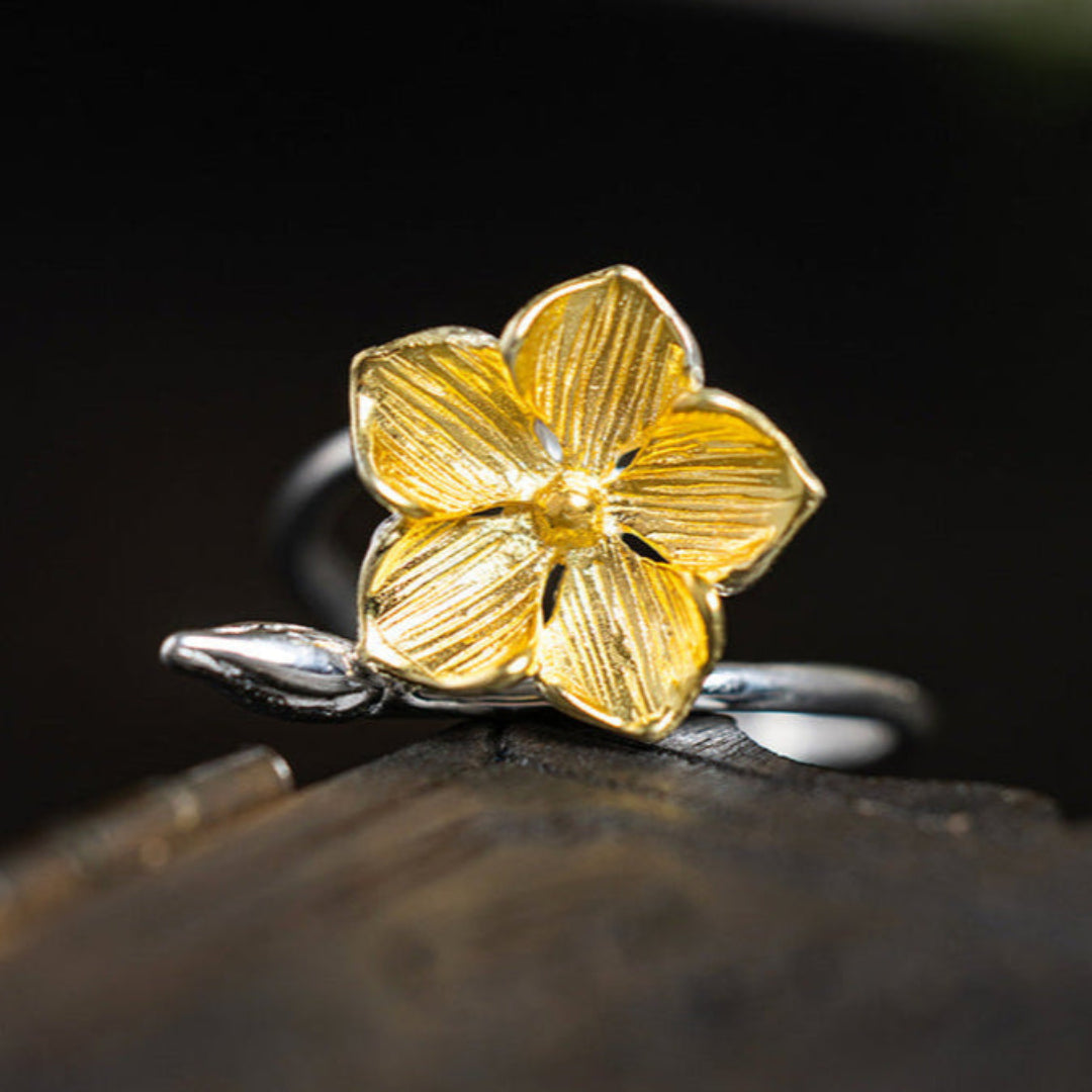 Periwinkle-Ring-Adjustable-By-Yonandole_8
