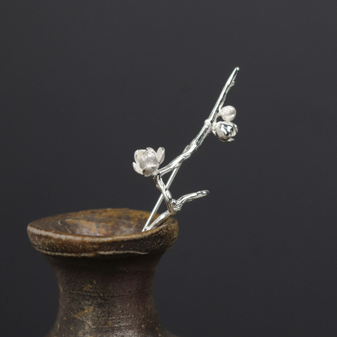 Plum-Blossom-Brooch-By-Yonandole_8