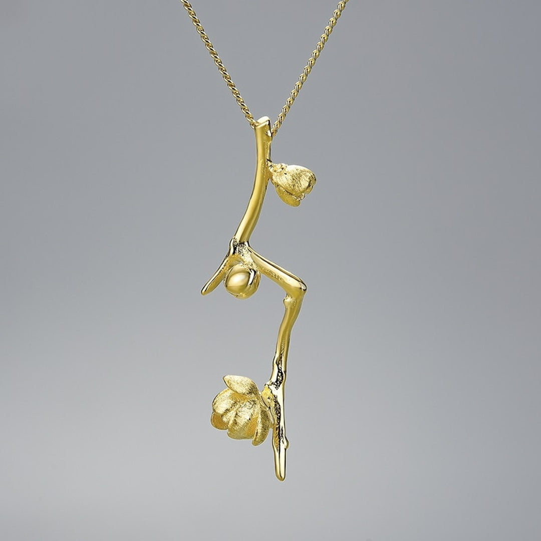 Plum-Blossom-Pendant-By-Yonandole_3
