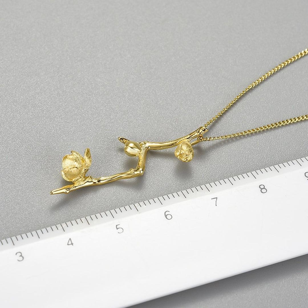Plum-Blossom-Pendant-By-Yonandole_7