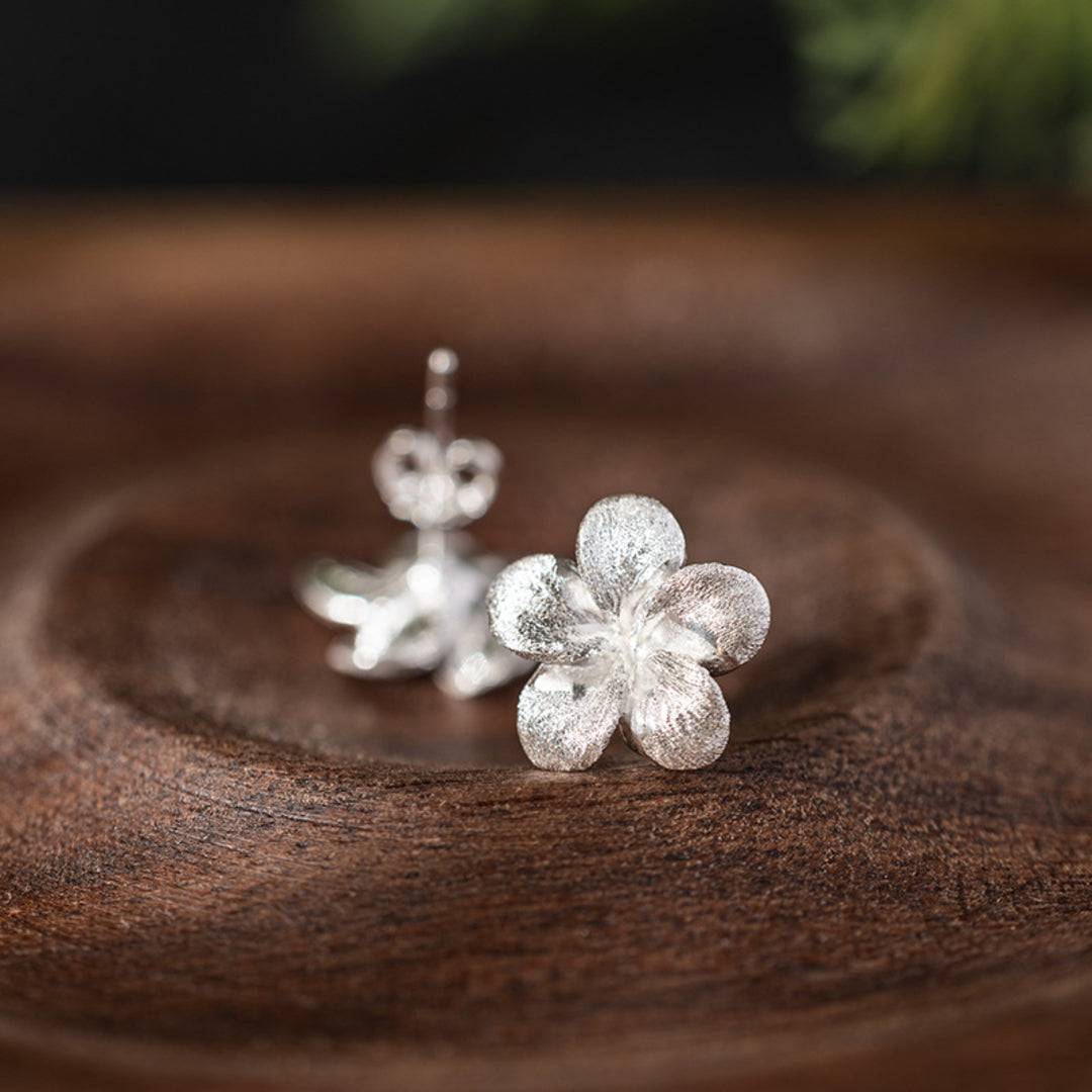 Plumeria-Stud-Earrings-By-Yonandole_4