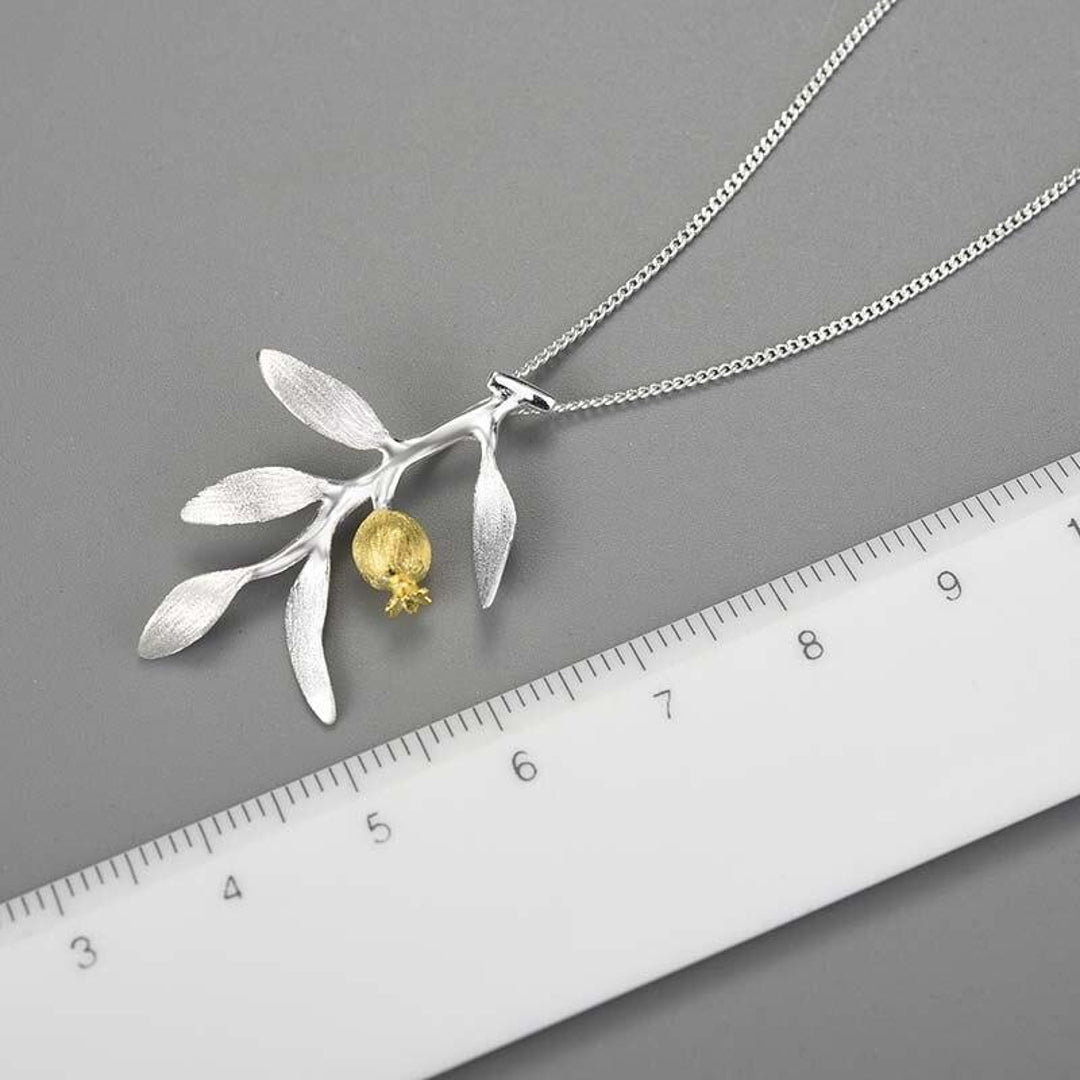 Pomegranate-Pendant-By-Yonandole_6
