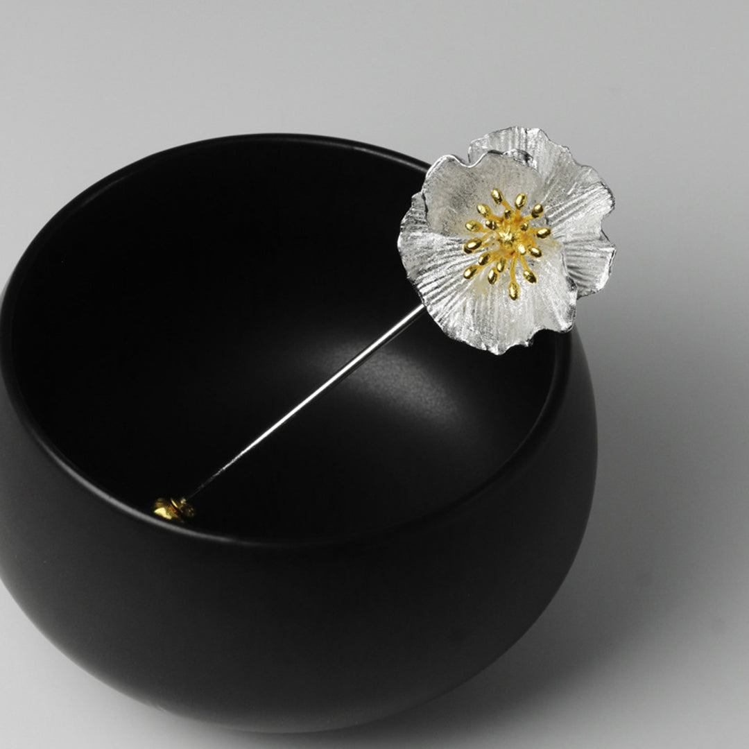Poppy-Brooch-By-Yonandole_3a