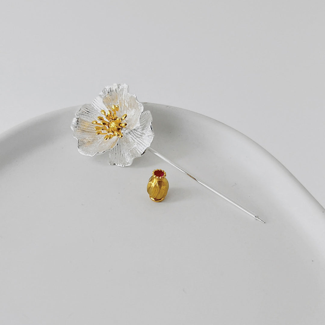 Poppy-Brooch-By-Yonandole_6a