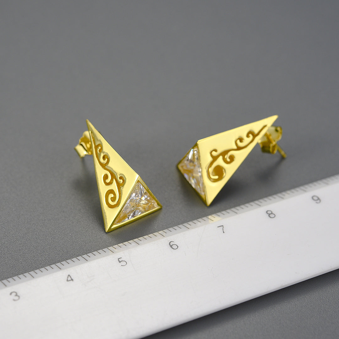 Pyramid-Earrings-With-Zirconia-By-Yonandole_11