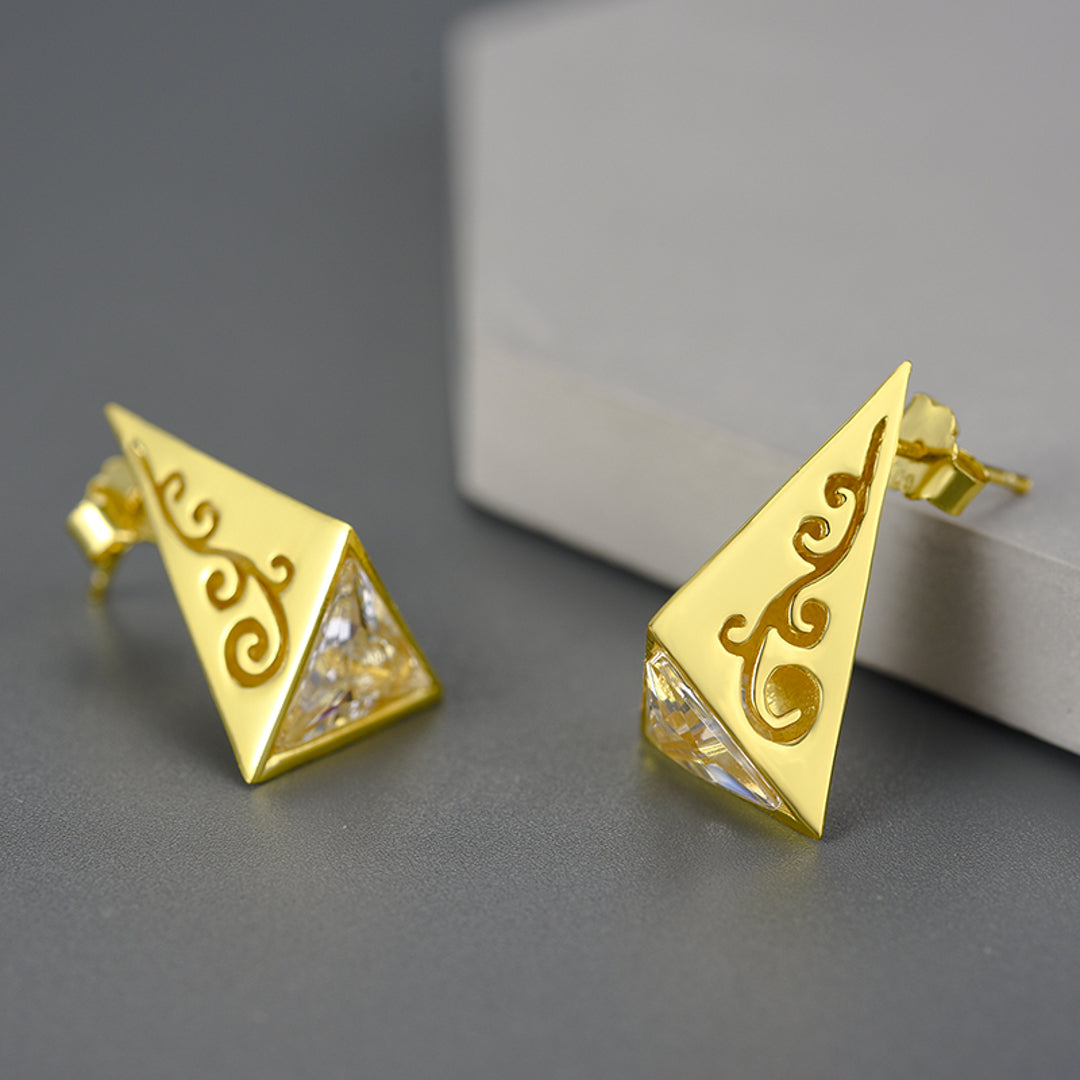 Pyramid-Earrings-With-Zirconia-By-Yonandole_9