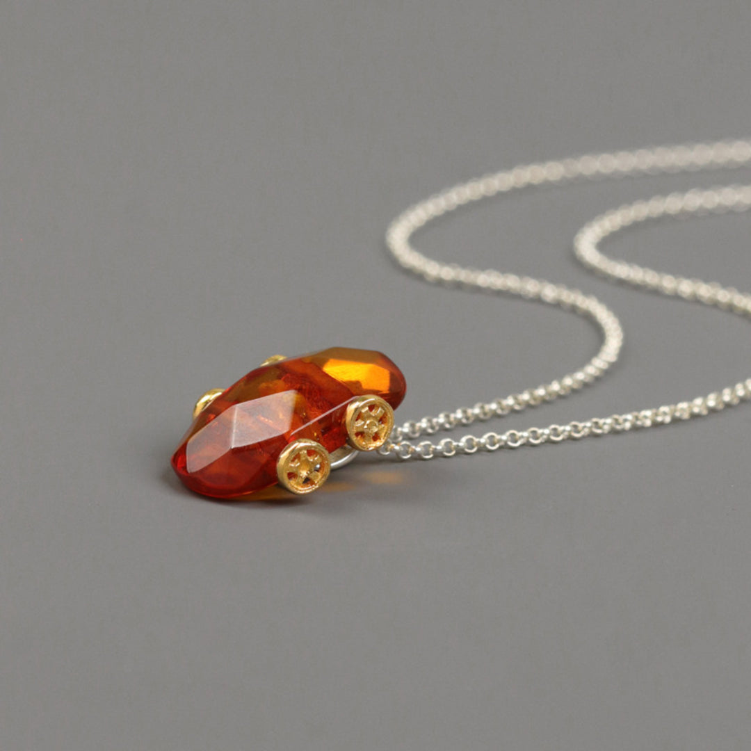 Racing-Car-Pendant-By-Yonandole_8
