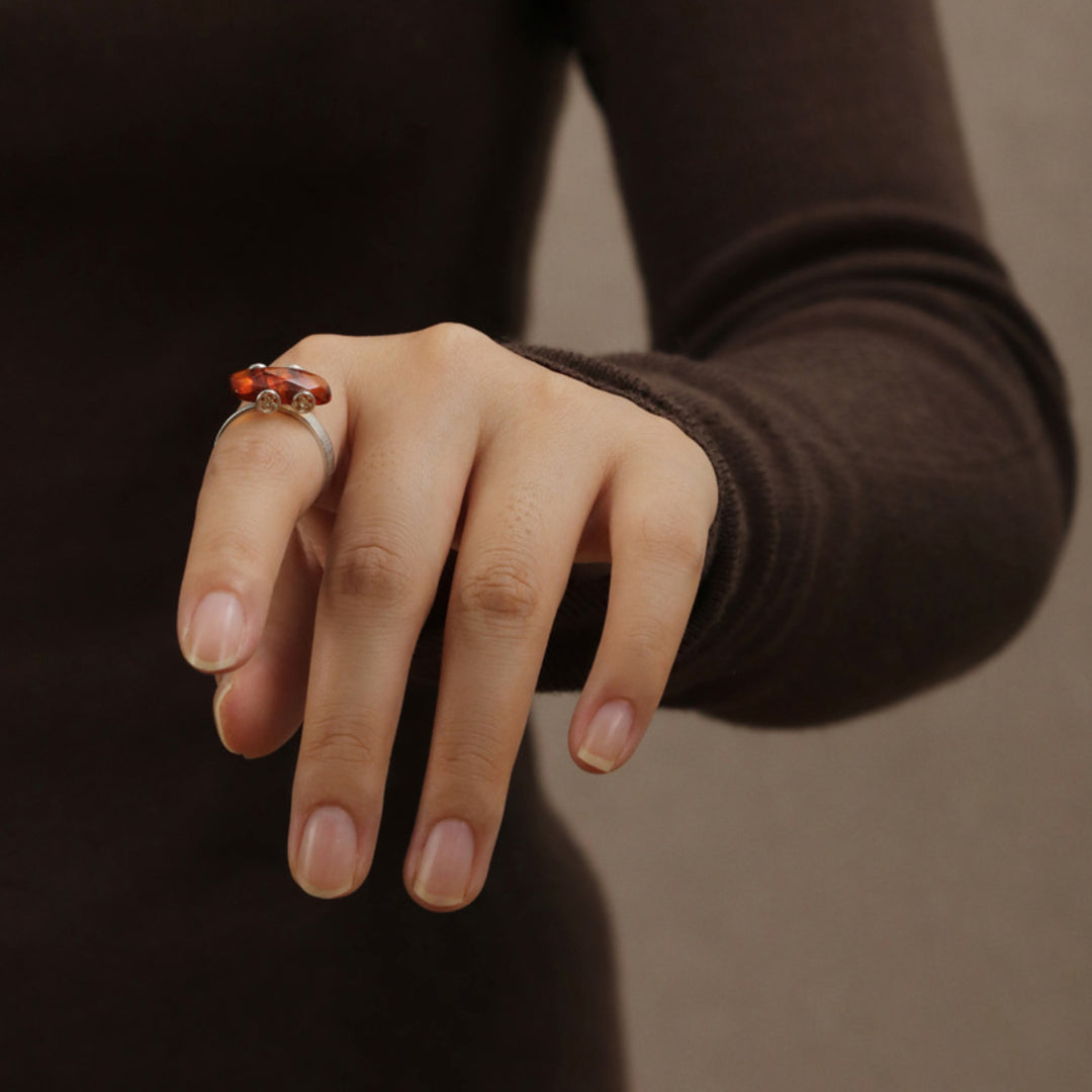 Racing-Car-Ring-With-Amber-By-Yonandole_3