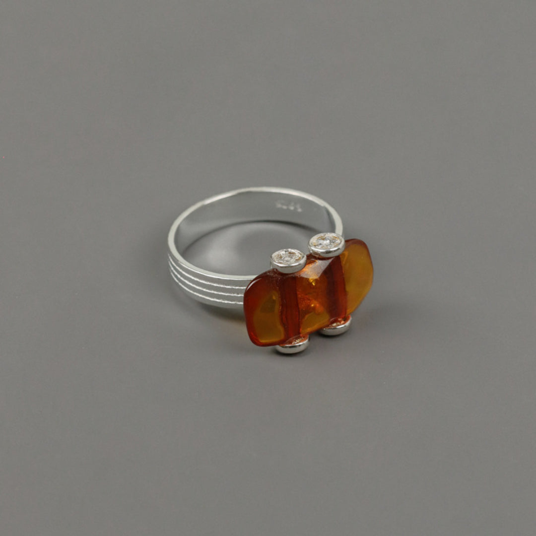 Racing-Car-Ring-With-Amber-By-Yonandole_5
