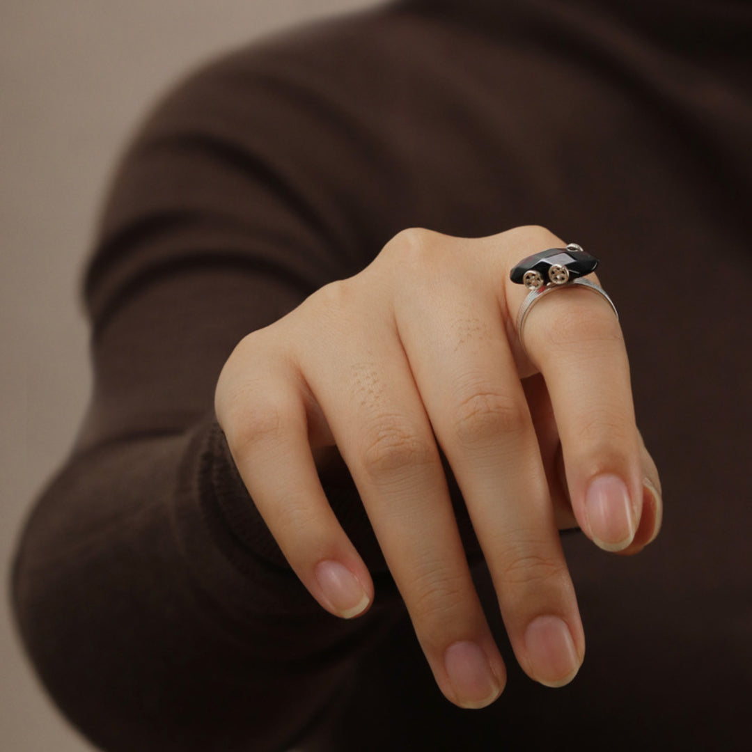 Racing-Car-Ring-With-Amber-By-Yonandole_9