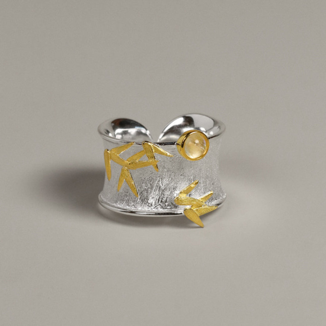 Ring-With-Bamboo-Leaves-And-Gemstone-By-Yonandole_7a
