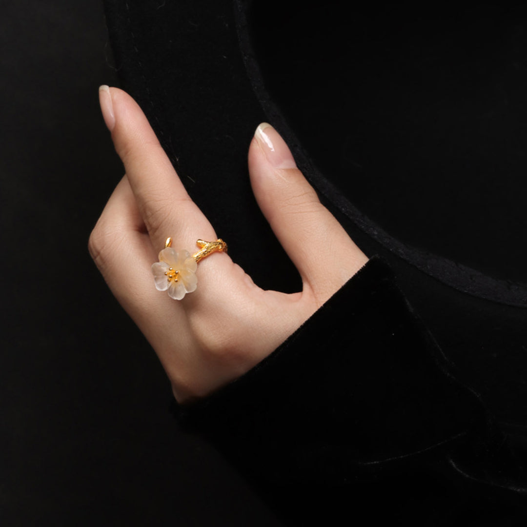 Ring-With-Crystal-Flower-By-Yonandole_10b