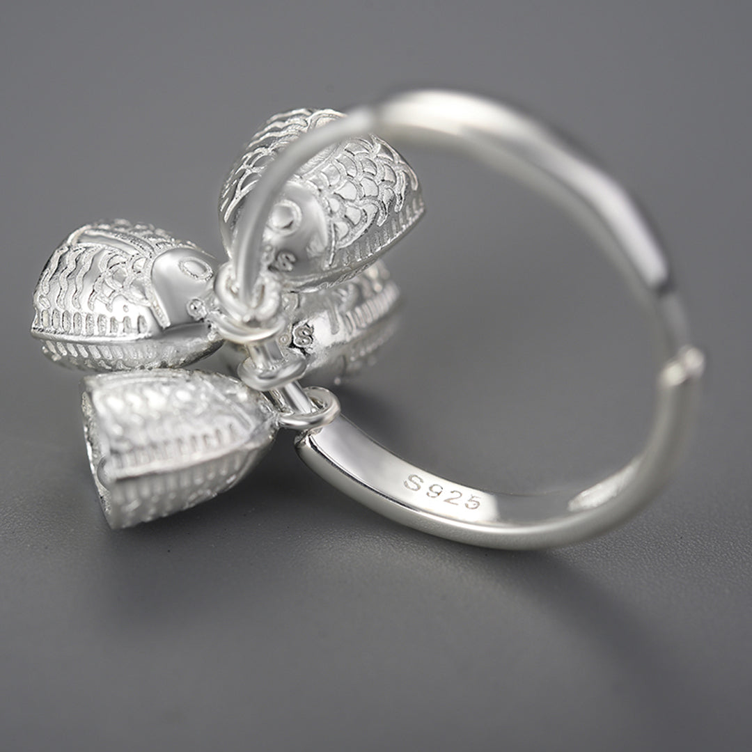 Ring-With-Engraved-Fish-Bells-By-Yonandole_5