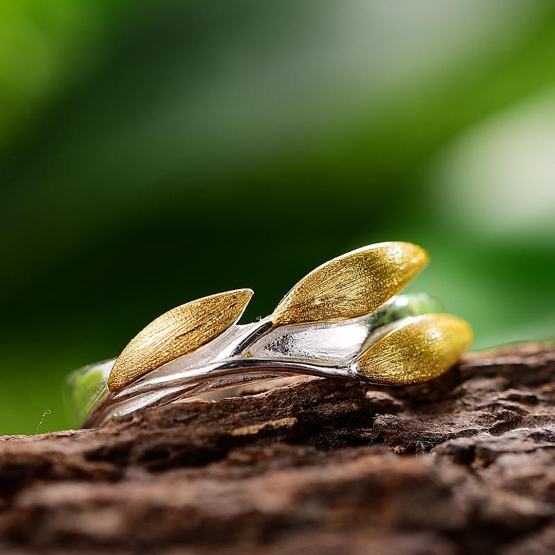 Ring-With-Golden-Leaves-By-Yonandole_5