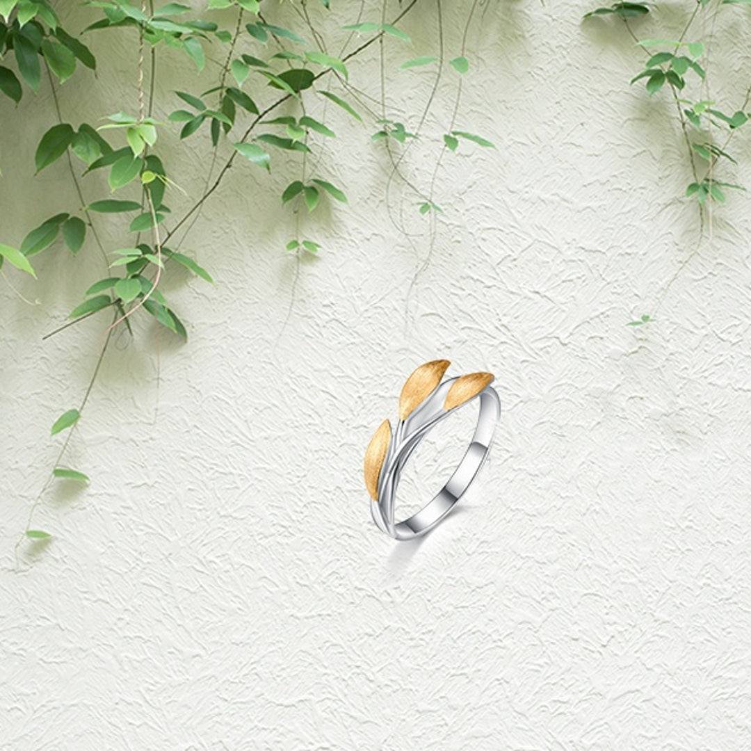 Ring-With-Golden-Leaves-By-Yonandole_9