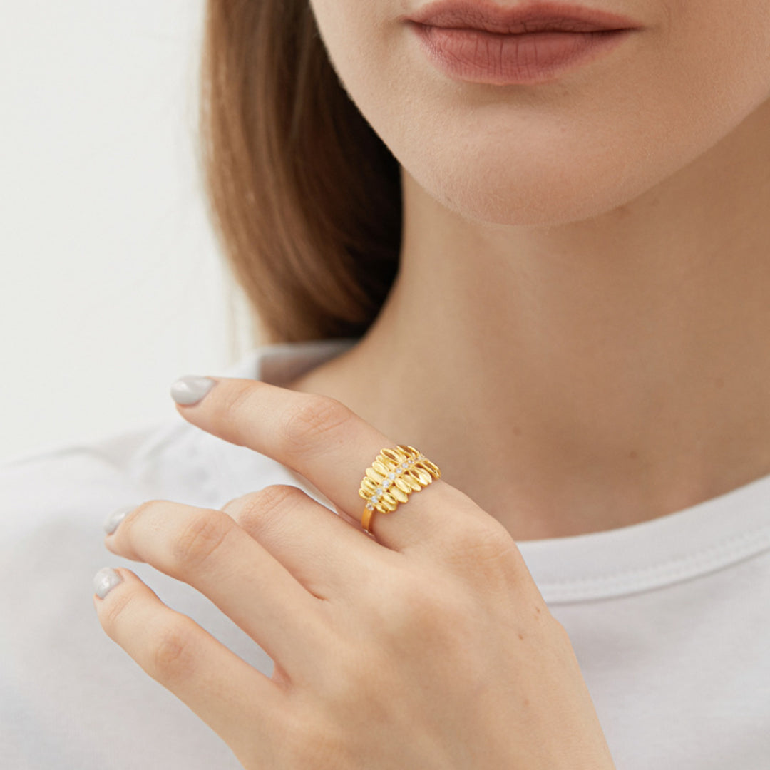Ring-With-Mirror-Motif-By-Yonandole_2