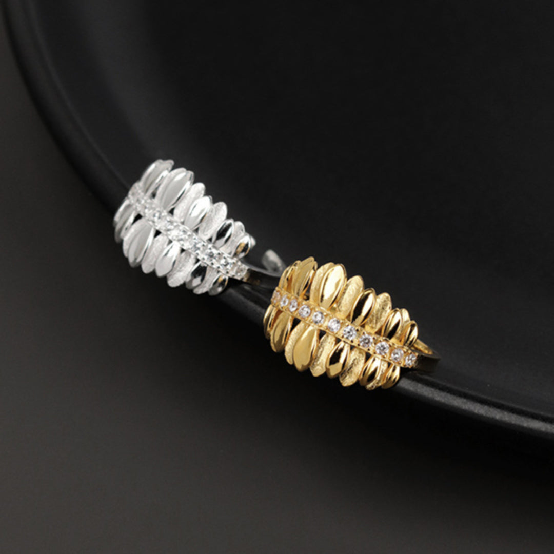 Ring-With-Mirror-Motif-By-Yonandole_4