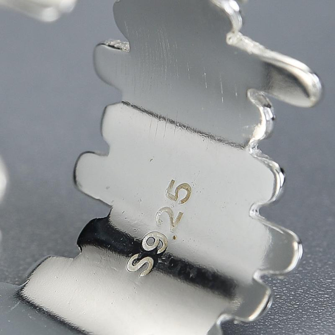 Ring-With-Parallel-Pattern-And-Zirconia-By-Yonandole_3